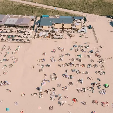 아파트 Beachhouse Rina - Free Parking 잔드보르트